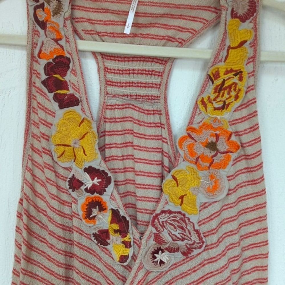 Free People Women's Beige/Red Striped Surplice Tank Top Stripes NWT Size S - Picture 3 of 7